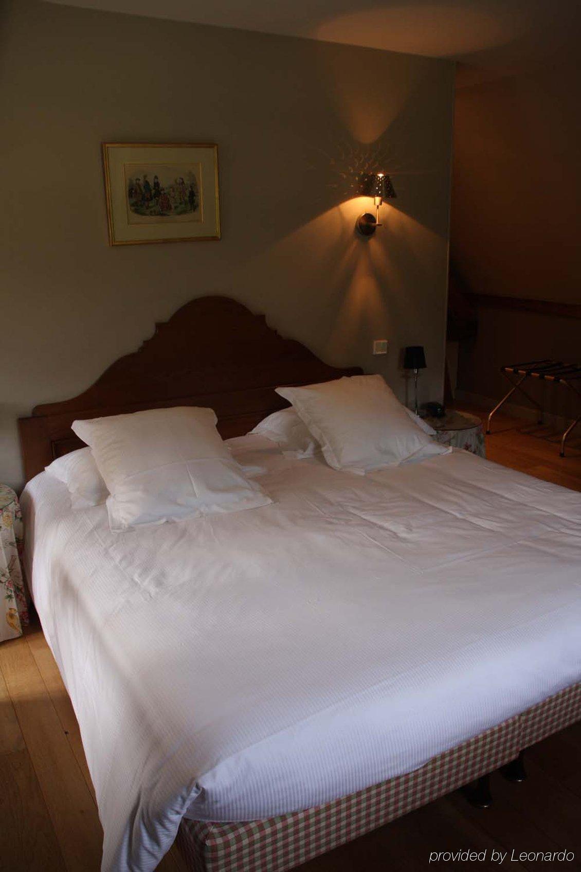 La Chaumiere Hotel Honfleur Ruang foto